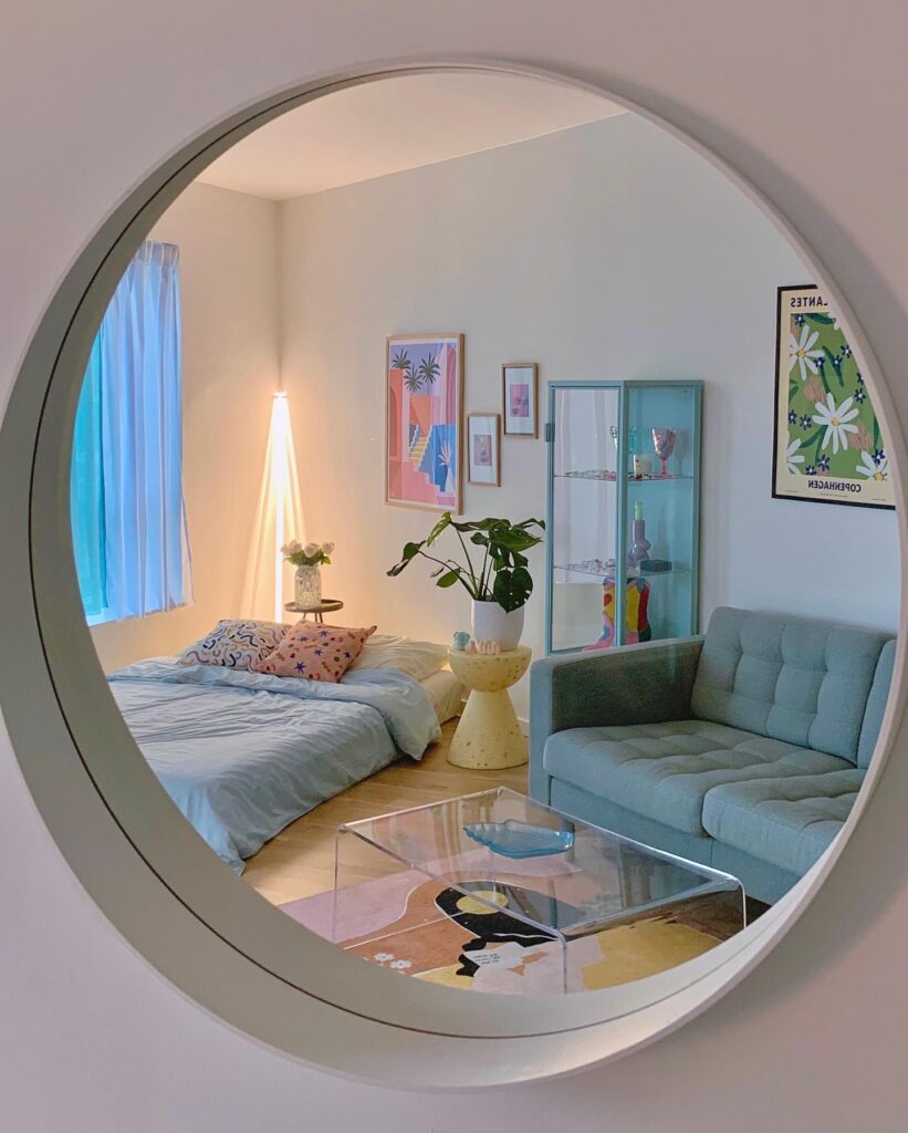 Image showing a mirror for a tiny apartment