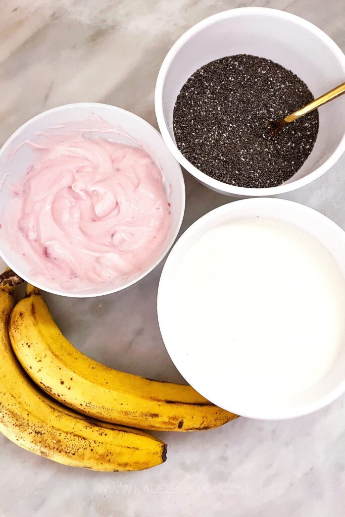 Image showing the ingredients for banana chia pudding
